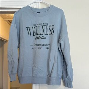 Old Navy Light Blue Women's Crew Neck Sweater